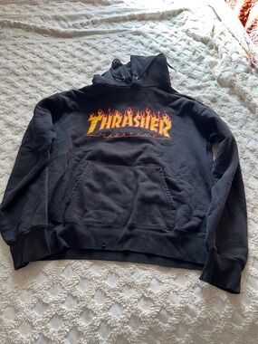Thrasher Black Hoodie with Yellow-Orange Flame Logo Mens size Small